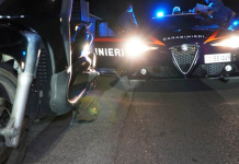 Mondragone, minaccia di morte i carabinieri durante un controllo stradale: denunciato un 27enne